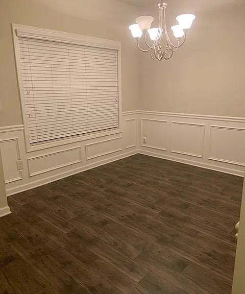 910 Walnut Woods Dr — Photo 4