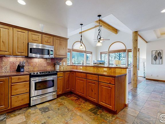 4th image of 326 Overlook Ct