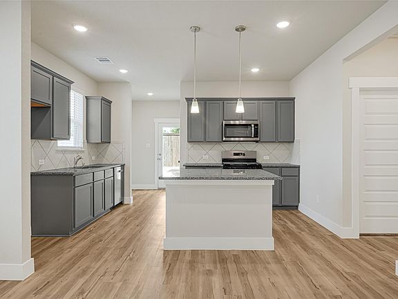 4th image of 4623 Mesquite Trl