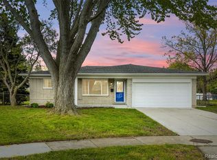 33286 Linsdale Ct, Sterling Heights, MI 48310