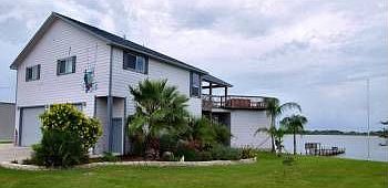 1st image of 852 W Bayshore Dr