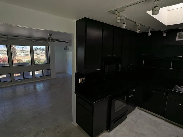 425 Bradshaw Ln #63 — Photo 11