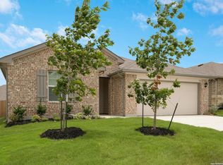 728 Armadillo Dr, Seguin, TX 78155