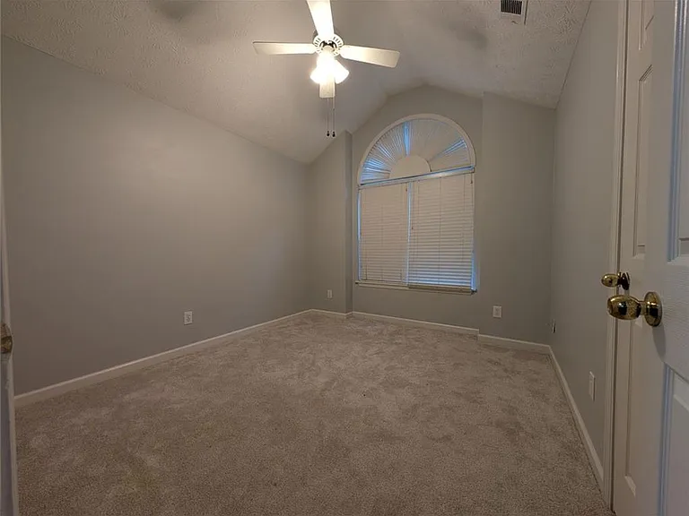 3004 Dogwood Ln — Photo 19