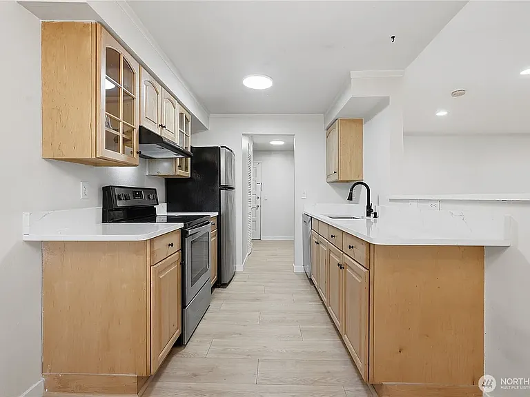 17203 NE 45th St #43 — Photo 7