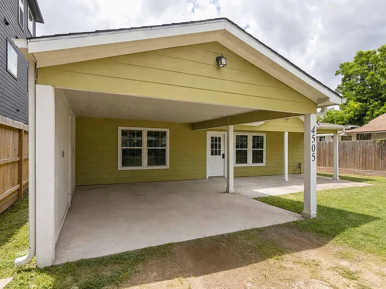 4505 Cochran St — Photo 24