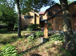 14 Hawk Feather Cir, Madison, WI 53717