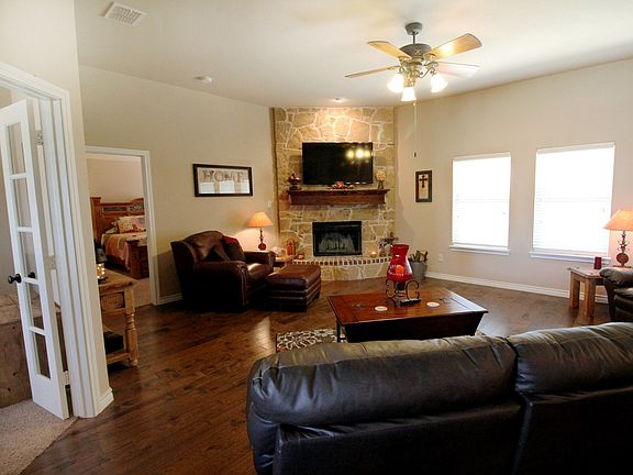 5th image of 6052 Pin Oak Ct
