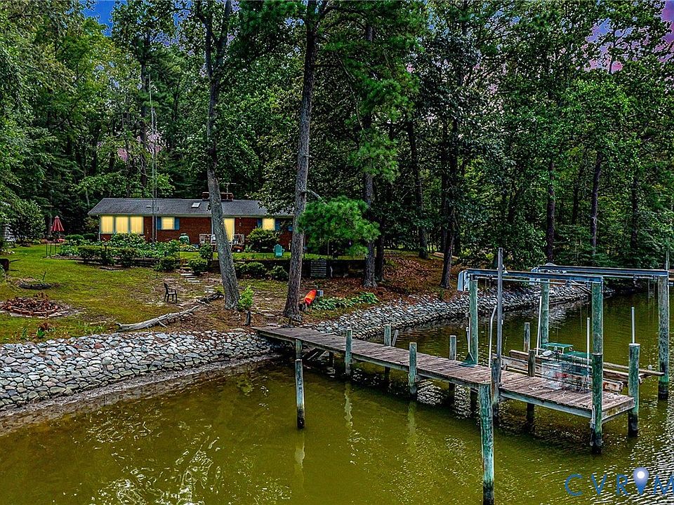 1st image of 818 Forest Green Rd