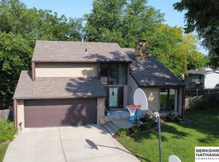 406 S 150th Cir, Omaha, NE 68154