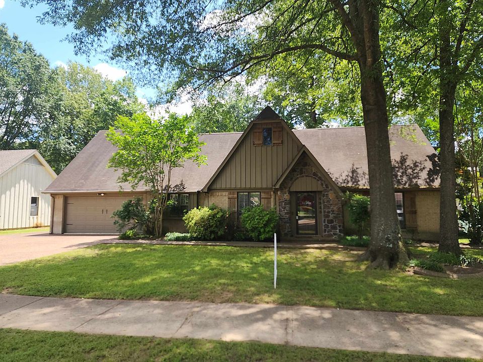1st image of 5945 Steeplechase Dr