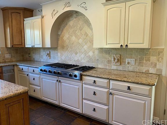 4th image of 5402 Oak Park Ave
