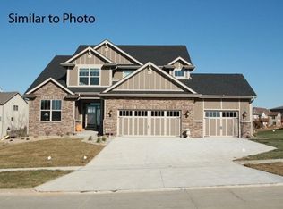 4412 163rd St, Urbandale, IA 50323