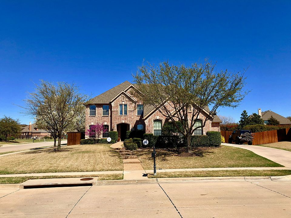 1st image of 933 Gentle Wind Dr