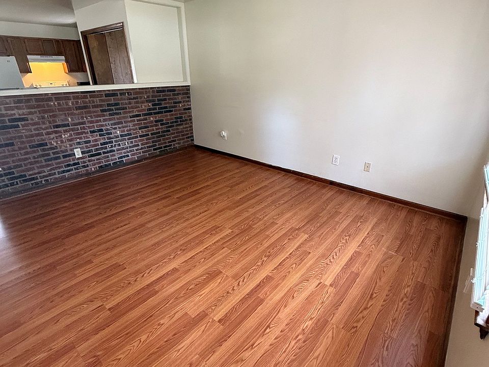1st image of 1271 Jaclyn Ln