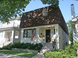1179 S Ridgeland Ave, Oak Park, IL 60304