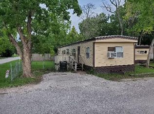 4412 17th St, Bacliff, TX 77518