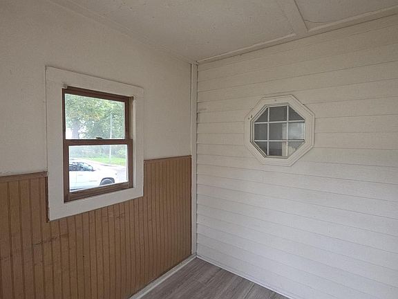 3rd image of 1020 N 11th STREET