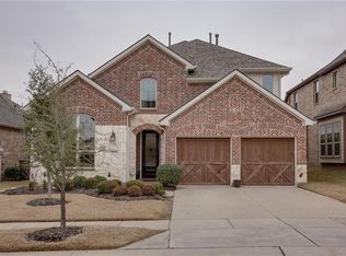 8813 James Dr, Argyle, TX 76226