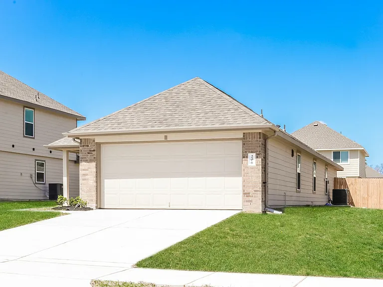 206 Pronghorn Dr — Photo 3
