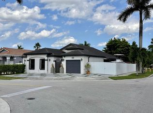 1005 NW 129th Pl, Miami, FL 33182