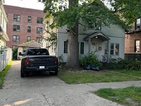 43-14 Smart St #1, Flushing, NY 11355