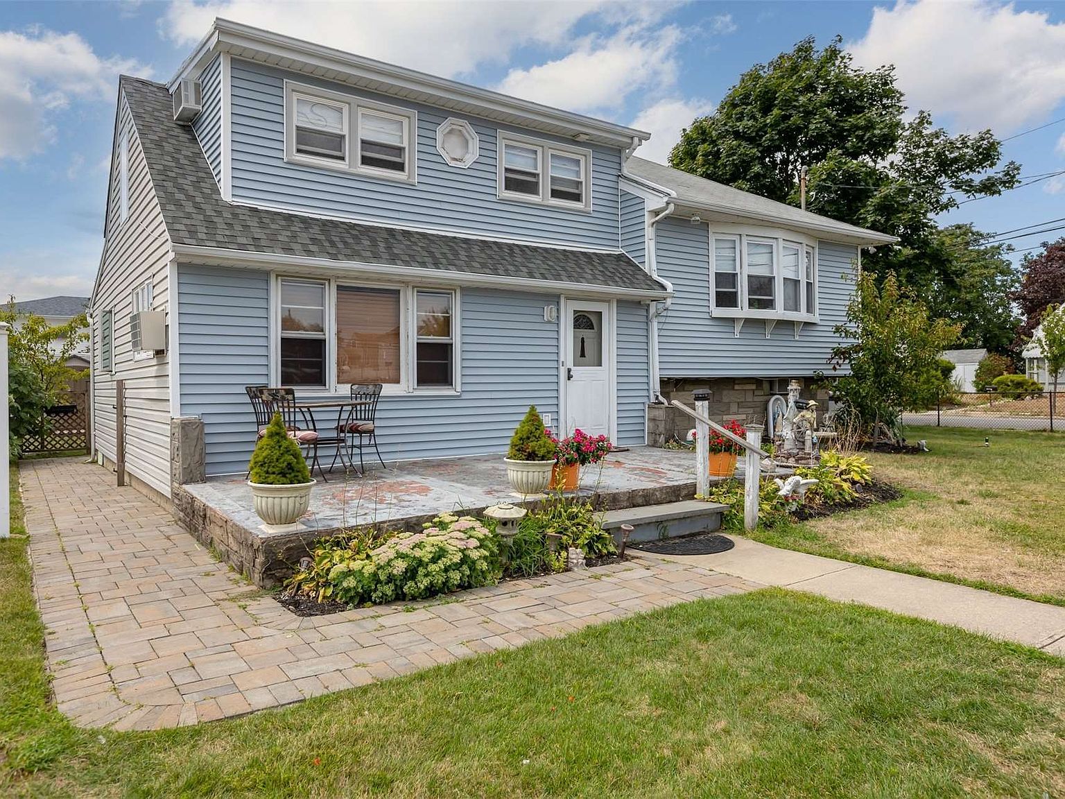 196 W Riviera Drive, Lindenhurst, NY 11757 Zillow