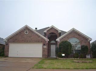 1024 Trinidad Dr, Fort Worth, TX 76140
