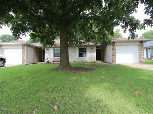 1131 W Sunset St, Springfield, MO 65807