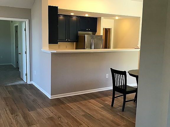 5th image of 2993 Laurel Wind Blvd