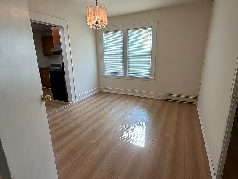 33 Park St #1 — Photo 1