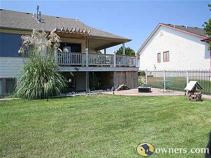 Back Spacious Deck and Designer Patio