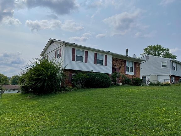 3rd image of 2200 Irish Cir