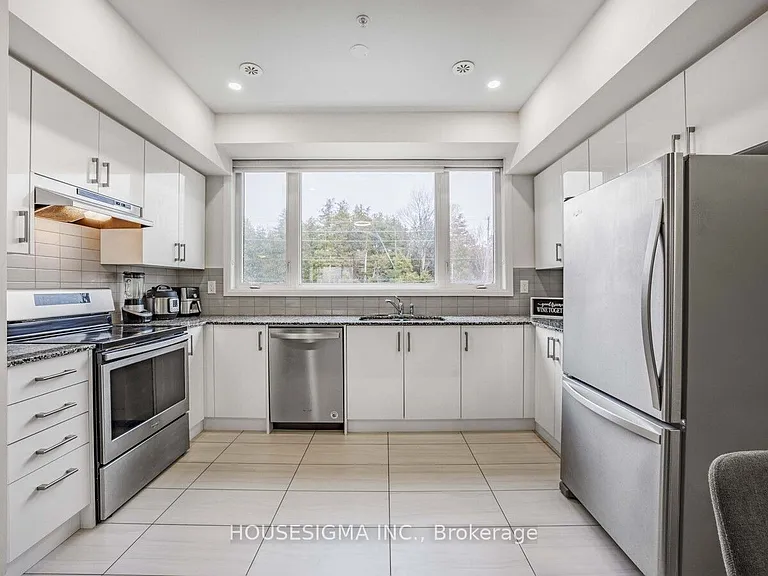 1870 Altona Rd #11 — Photo 11
