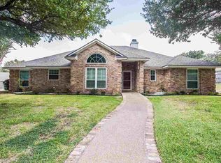 11000 Ridge Point Dr, Woodway, TX 76712