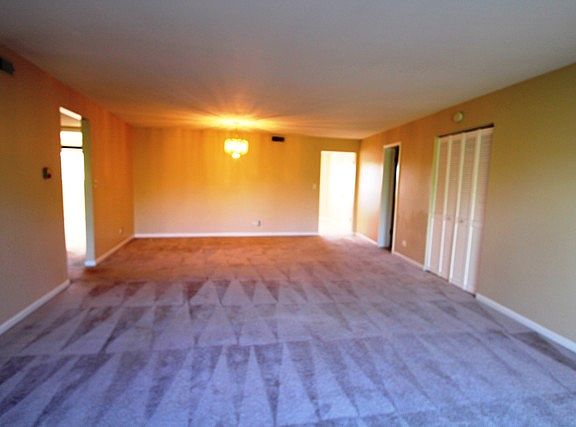 2nd image of 8616 W 95th Pl APT 307