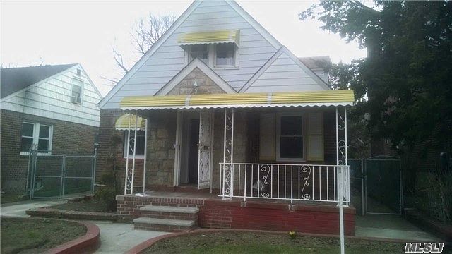 1st image of 23506 118th Ave