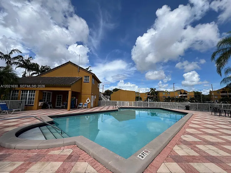 9715 Fontainebleau Blvd #E308 — Photo 37