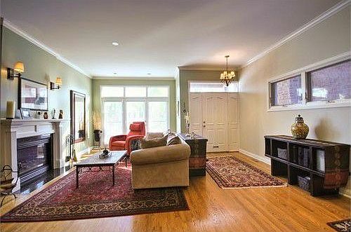 2nd image of 3738 N Bosworth Ave