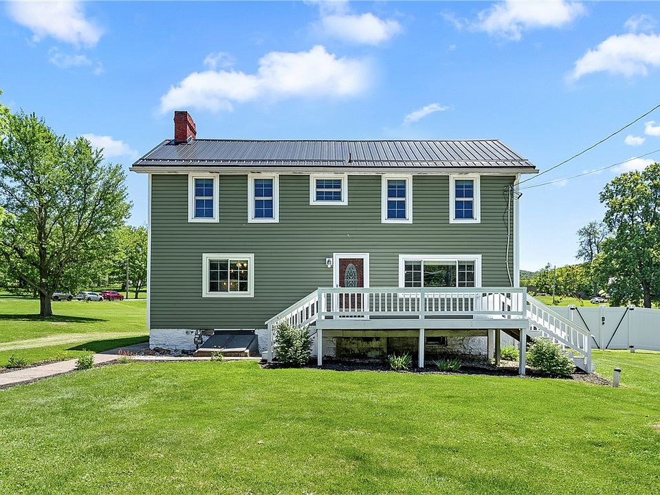 1st image of 242 Hopwood Coolspring Rd