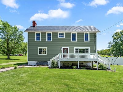 242 Hopwood Coolspring Rd, Hopwood, PA, 15445