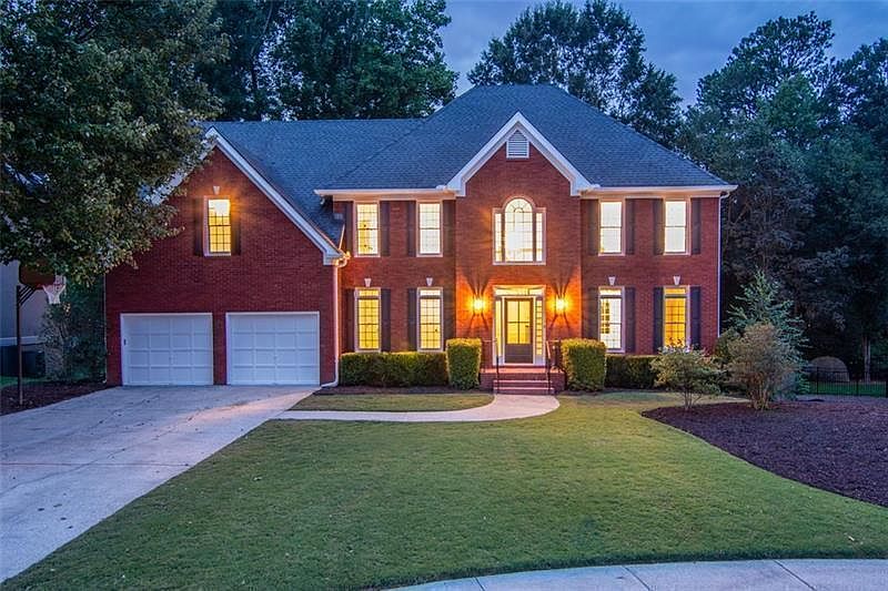 1st image of 4985 Riverfield Dr