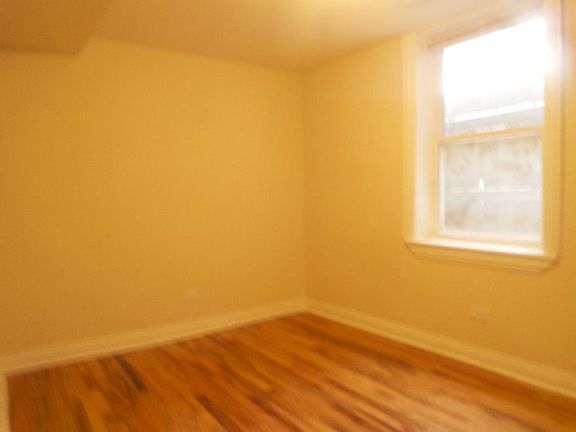 4th image of 2519 N Marshfield Ave #G