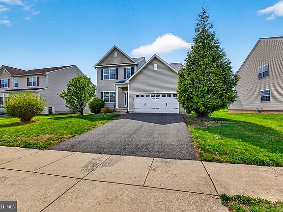 3rd image of 248 Ann Dr