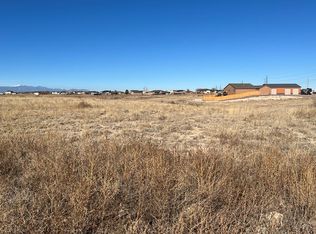 1059 E Sapinero Dr, Pueblo West, CO 81007