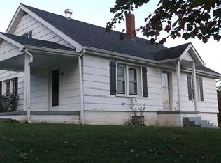 336 Maple St, Sparta, NC 28675