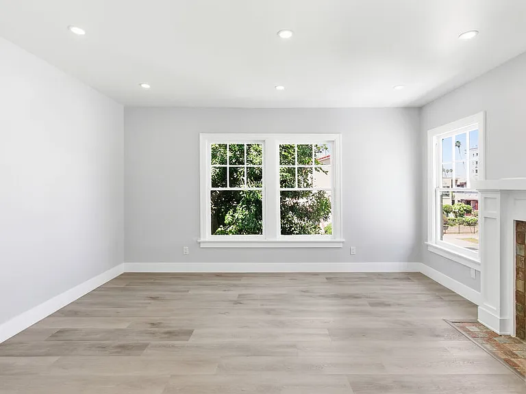 224 N New Hampshire Ave — Photo 9