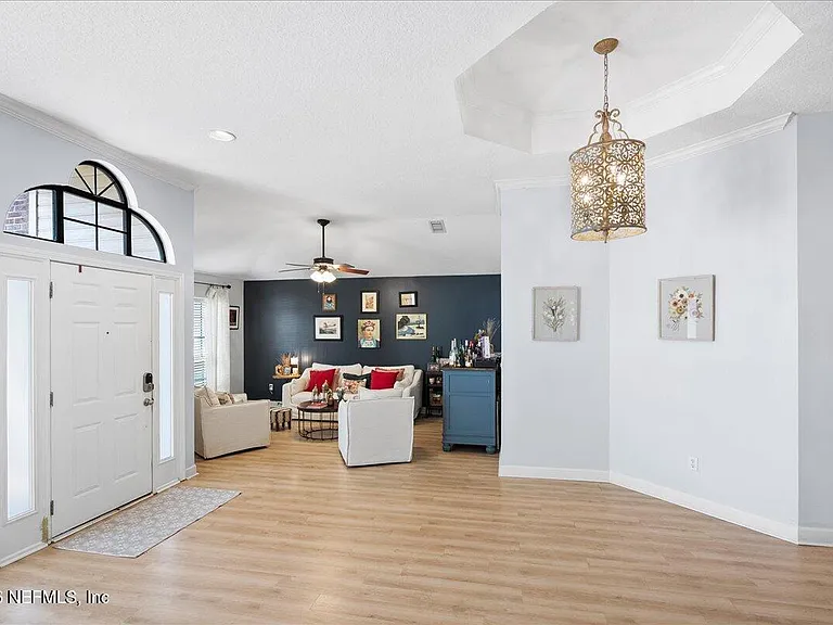 5281 Oxford Crest Dr — Photo 5