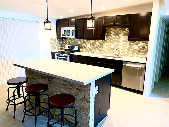 2nd image of 1659 Coronado Ave