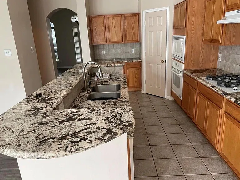 15119 Wimberly Park Dr — Photo 6